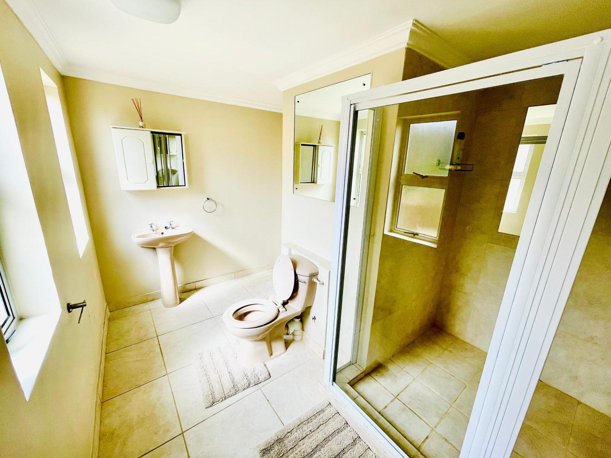 Villa Vibes Plattekloof Cape Town